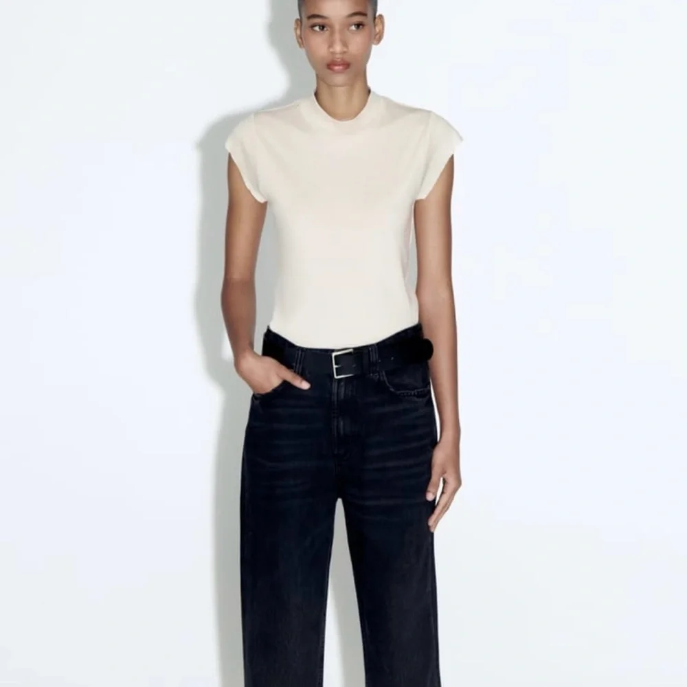 Zara Rib Cotton T-Shirt in Sand. Size XL - Picture 2 of 9